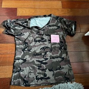 Camo tee